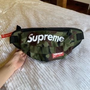 Supreme fanny pack